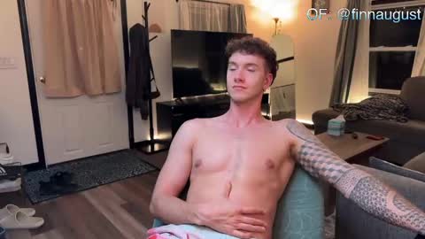 Snapshot of finnaugust chatting on October 6, 12:08 am Finn August online show from October 6, 12:08 am