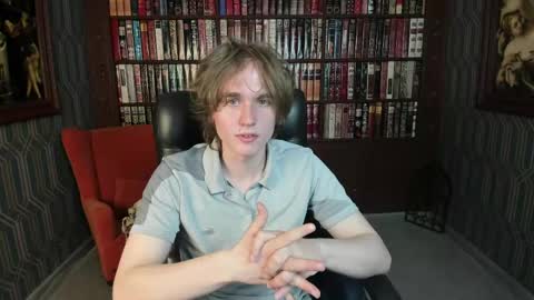 Snapshot of finnbev chatting on May 15, 8:49 pm finnbev online show from May 15, 8:49 pm