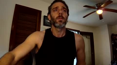 Snapshot of finnsage chatting on November 9, 7:34 pm Finn Sage online show from November 9, 7:34 pm