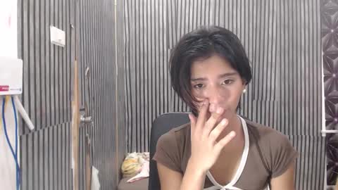 fiona908995 online show from March 8, 11:03 am