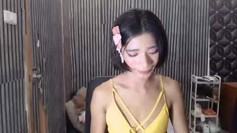 fiona908995 online show from May 2, 11:15 am