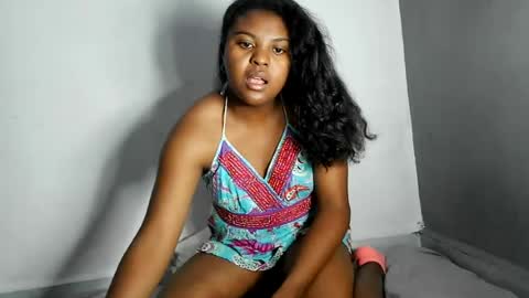 fiona_00 online show from June 13, 6:55 am