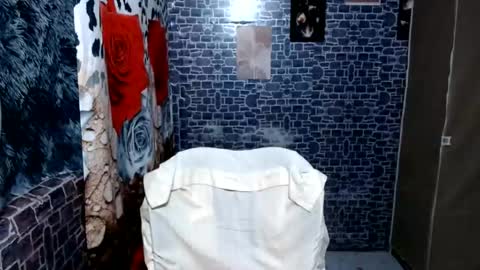 Snapshot of fiona_sexy19 chatting on July 1, 5:09 am fiona_sexy19 online show from July 1, 5:09 am