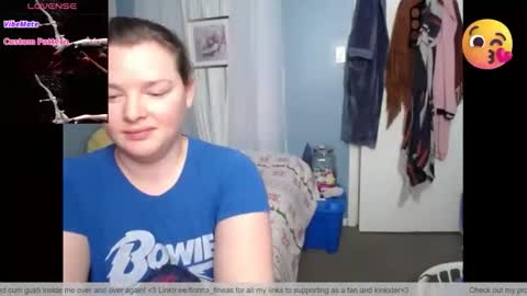 Snapshot of fionna_fineas chatting on February 26, 3:55 pm Fionna online show from February 26, 3:55 pm