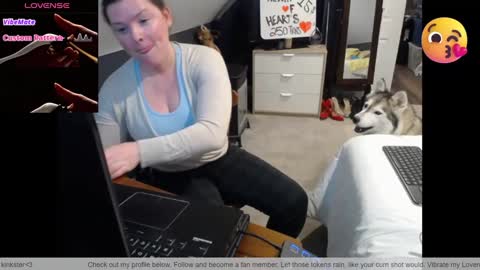 Snapshot of fionna_fineas chatting on March 24, 11:10 pm Fionna online show from March 24, 11:10 pm