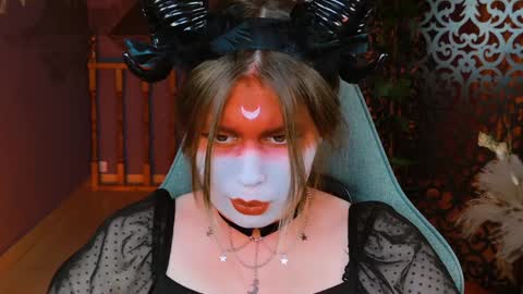 fiora online show from January 2, 8:06 am