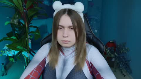 fiora online show from January 7, 11:05 am