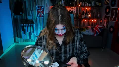 fiora online show from January 18, 9:13 am