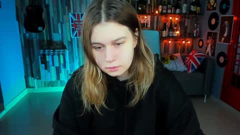 fiora online show from January 19, 5:26 am