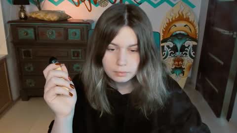 fiora online show from February 14, 9:34 am