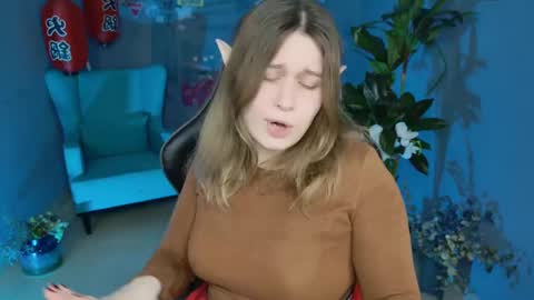 fiora online show from February 16, 8:32 am