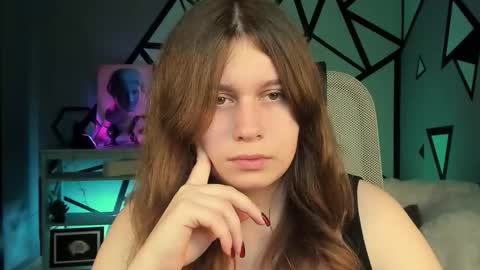 fiora online show from October 13, 1:33 pm