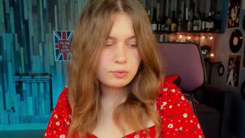 fiora online show from October 17, 12:30 pm