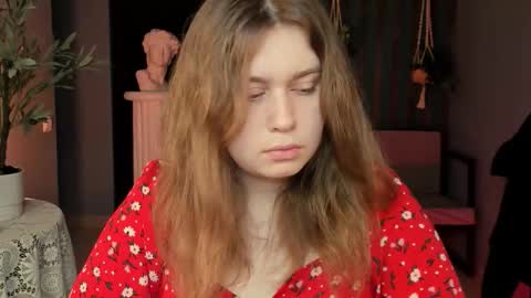 fiora online show from November 2, 5:21 am