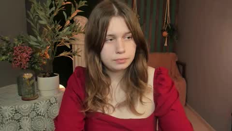 fiora online show from December 4, 1:09 pm