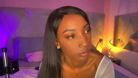 Fiorela Lenin  online show from October 8, 6:05 pm