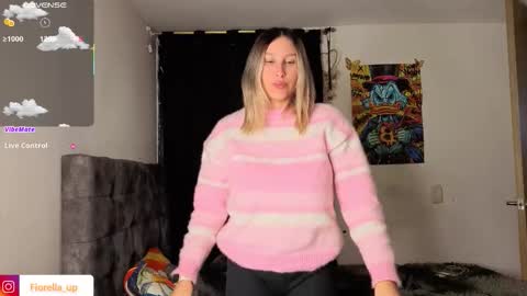 Snapshot of fiorella_up1 chatting on October 23, 1:27 am F I O R E L L A  online show from October 23, 1:27 am