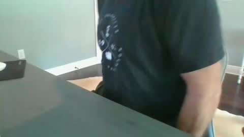 USAUSA online show from April 13, 2:44 pm