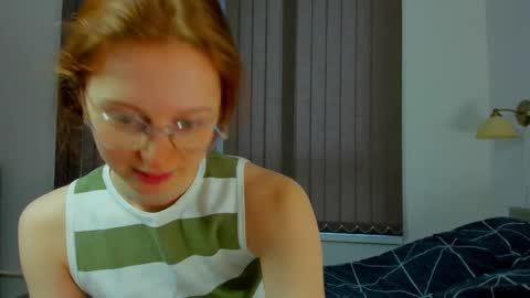 Snapshot of fire_luna chatting on December 27, 7:29 am fire_luna online show from December 27, 7:29 am