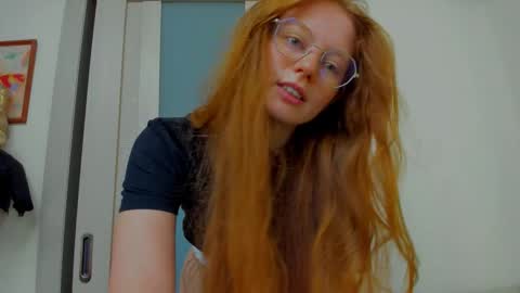 Snapshot of fire_luna chatting on September 9, 4:12 am fire_luna online show from September 9, 4:12 am