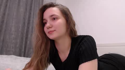 fireflies_fly_ online show from January 7, 6:32 pm