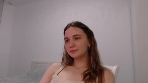 fireflies_fly_ online show from January 13, 6:35 pm