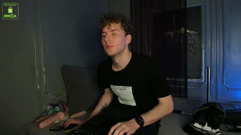 Sexy Tony online show from October 18, 10:27 am