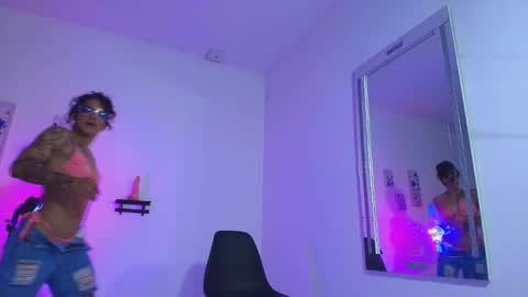 fit_valkiria online show from February 13, 7:54 pm