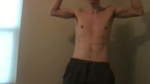 Snapshot of fitcollegestudxx chatting on February 12, 9:33 pm FitCollegeStudxx online show from February 12, 9:33 pm