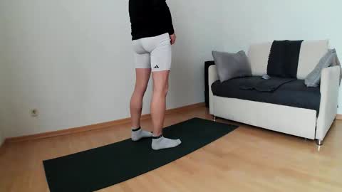 Snapshot of fitgentleman999 chatting on January 14, 12:33 pm fitgentleman999 online show from January 14, 12:33 pm