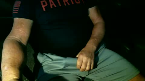 fitguy40 online show from December 31, 10:45 pm