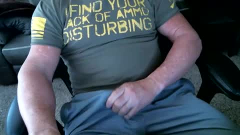 fitguy40 online show from January 30, 9:14 pm