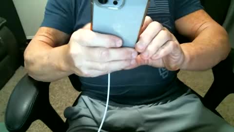 fitguy40 online show from January 9, 10:22 pm