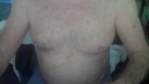 Snapshot of fithairymature chatting on December 9, 6:23 am fithairymature online show from December 9, 6:23 am