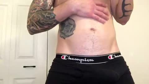 Snapshot of fitntatted91 chatting on January 7, 9:03 pm Horny Boy online show from January 7, 9:03 pm