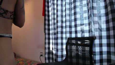 Snapshot of fitrosexxx chatting on June 12, 7:35 pm Margarita online show from June 12, 7:35 pm