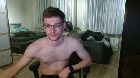 Snapshot of fitwhiteboy01 chatting on November 15, 7:10 pm Fitwhiteboy01 online show from November 15, 7:10 pm