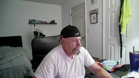 Florida guy online show from February 16, 3:58 am
