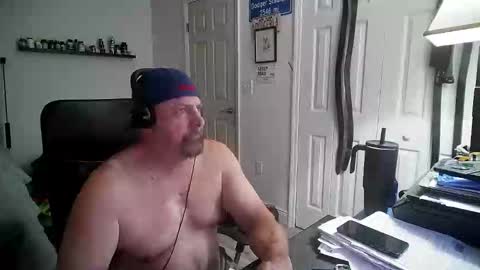 Snapshot of flaguy3233 chatting on March 8, 5:22 am Florida guy online show from March 8, 5:22 am