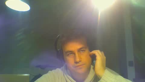 flamingo__ online show from January 17, 9:07 pm