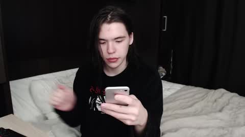 Robin online show from January 30, 12:16 pm
