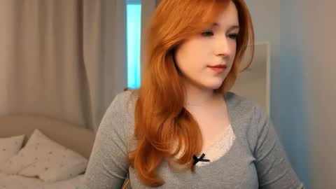 Bella online show from April 18, 1:48 pm