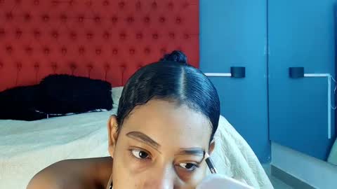 Snapshot of flavia_cruz chatting on January 18, 7:17 pm Flavia online show from January 18, 7:17 pm