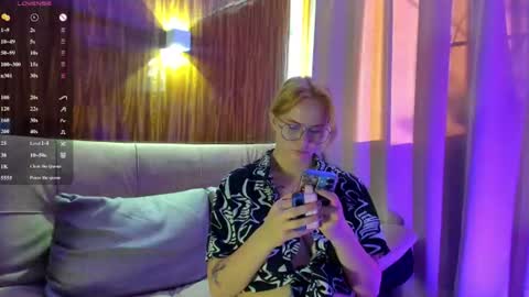 Snapshot of flekke_vihals chatting on July 15, 3:50 pm flekke_vihals online show from July 15, 3:50 pm