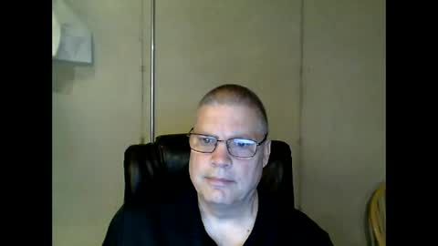Snapshot of fletch32 chatting on May 4, 10:50 pm jd online show from May 4, 10:50 pm