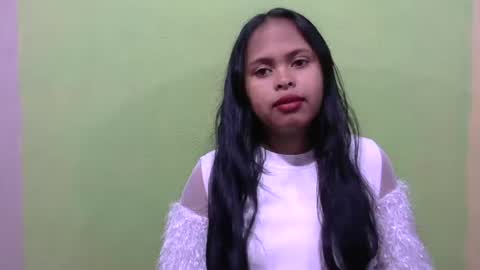 Snapshot of fleurtess_xx chatting on April 27, 4:10 am Claire online show from April 27, 4:10 am