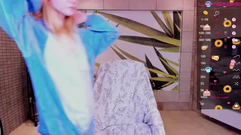 FlexiMona online show from January 11, 10:37 pm