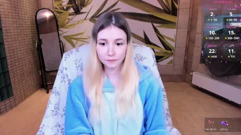 Snapshot of fleximona chatting on May 17, 10:00 am FlexiMona online show from May 17, 10:00 am