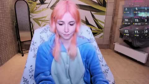 Snapshot of fleximona chatting on May 23, 8:40 am FlexiMona online show from May 23, 8:40 am