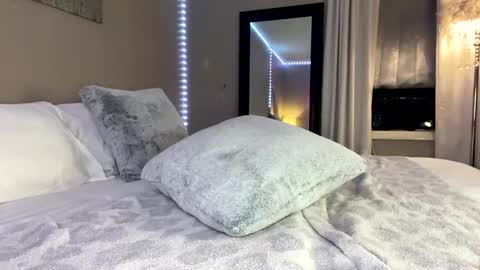 Snapshot of flexyroxxxy chatting on February 21, 3:56 am Roxy online show from February 21, 3:56 am